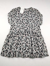 Buy online pre-used pre-loved 100% authentic & Original branded Dunnes Stores (KWG-4752) available in Pakistan. Top international brands avilable.